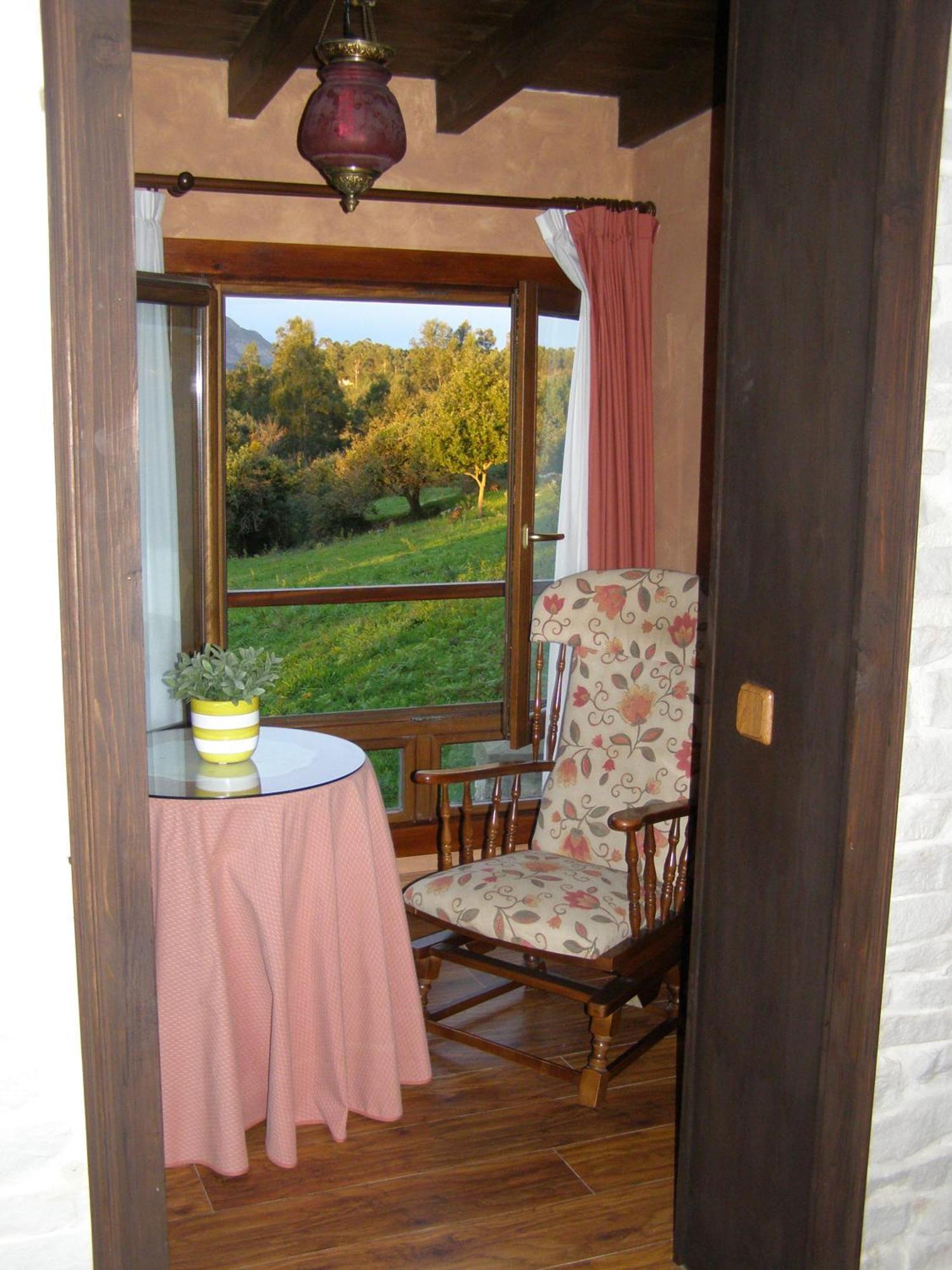 El Corral Del Acebo Guest House Nueva De Llanes Room photo